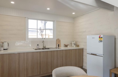 Surf Beach House | Phillip Island Hot Springs Retreat