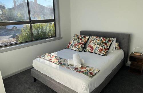 Ballarat Ski Chalet | Pickaxe and Pillow
