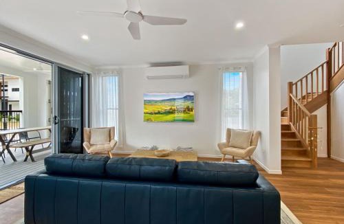 Picnic Bay House | Picnic Point