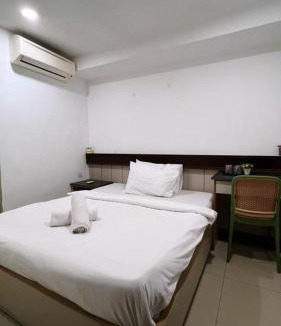 Cheras Hotel | Pillows Plus City Top