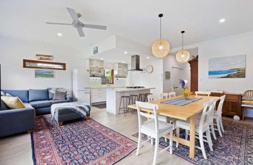 Victor Harbor House | Pine - 11 Pine Ave Victor Harbor No Linen Included