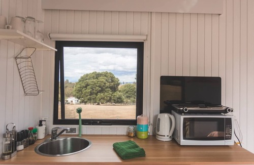 Ellendale House | Pine Edge Heights by Tiny Away