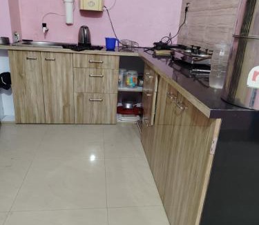 Dongkamukam Apartment | pine homestay