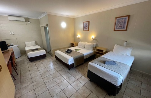 Katherine Hotel | Pine Tree Motel
