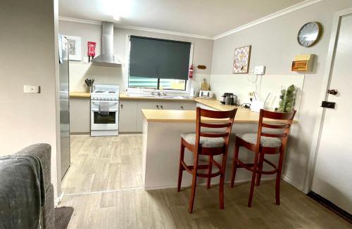 Emu Bay House | Pine View Holiday Rental
