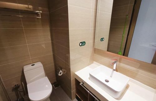 Tanjong Bidara Apartment | Pines Studio Melaka Private Suites