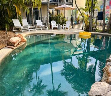 Rainbow Beach Hostel | Pippies Beachhouse Backpackers
