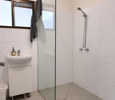 Rainbow Beach Hostel | Pippies Beachhouse Backpackers