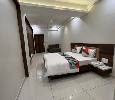 Sidhpur Hotel | planet motel