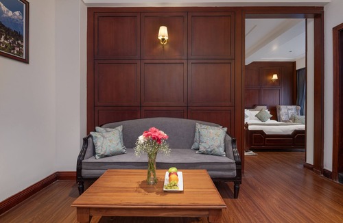 Darjeeling Hotel | Planter's Heritage by Cilantro Collections - Mall Road