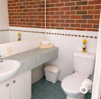 Rutherglen Hotel | Poachers Paradise