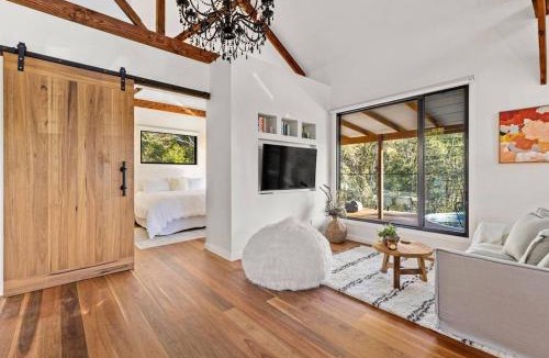 Fernmount Villa | Pool House Bellingen