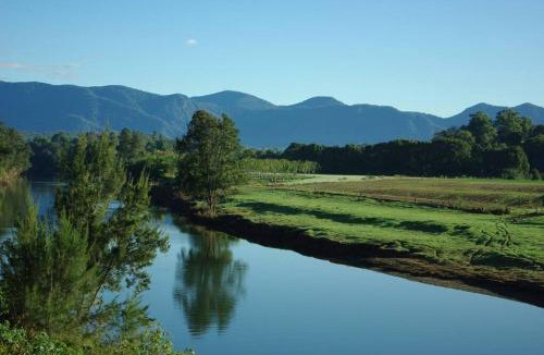 Fernmount Villa | Pool House Bellingen