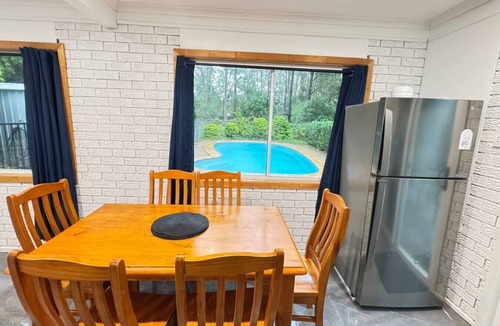 Marsden House | Pool House with 3 BDR 2 A/C