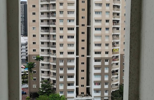 Pandan Dalam Condo | Pool View Suite
