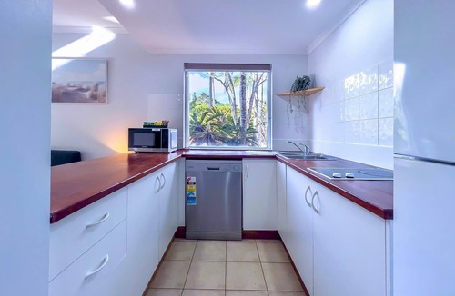 Jubilee Pocket Apartment | Poolside Apartment at Mango House, Whitsundays