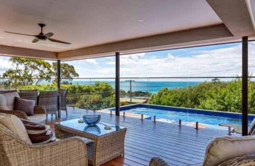 Dromana House | Poolside Getaway Dromana