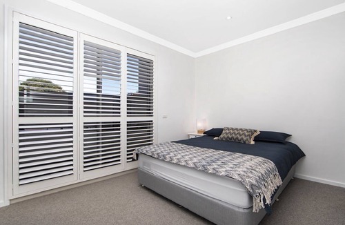 Ettalong Beach House | Poolside Luxury Ettalong Beach