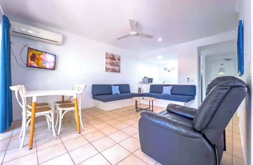 Jubilee Pocket Apartment | Poolside Mango House Apartment, Whitsundays