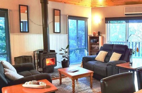 Hepburn Springs House | Poolway Cottage Hepburn Springs