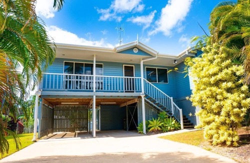 Poona House | Poona Palms Beach House