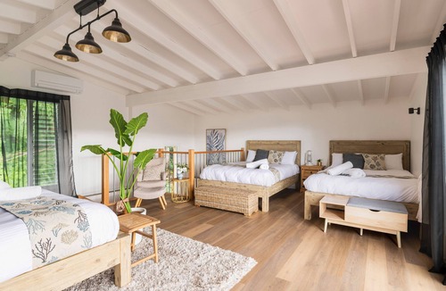Mount Nathan House | POORINDA RETREAT