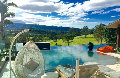 Mount Nathan House | POORINDA RETREAT