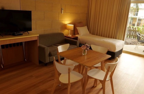 Port Campbell Hotel | Portside Motel
