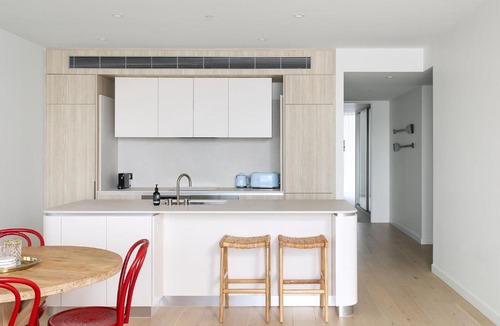 Newcastle Apartment | Portside on Honeysuckle - 1 bed option