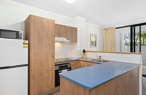 Spring Hill Apartment | Practical City Base | 1BR/1BA
