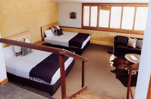Parachilna Hotel | Prairie Hotel