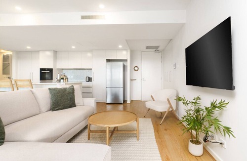 Campbell Apartment | Premium Apartment with Scenic Views near City