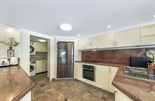 La Perouse Apartment | Premium Beachfront Stay | Space & Style APT