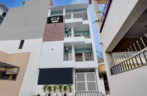 Bareilly House | Premium Neelam Hotel