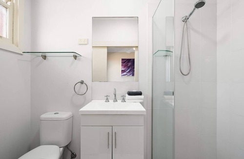 Mayfield Apartment | Prickly Pear Stays in Mayfield