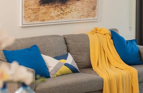 South Brisbane Apartment | Prime Location Compact 1BD Apartment at Southbank