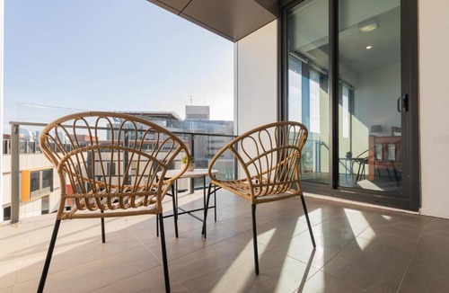 South Brisbane Apartment | Prime Location Compact 1BD Apartment at Southbank