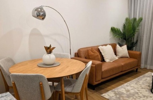 Reid Apartment | Prime Position 2BR Apt