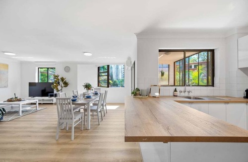 Toowong Apartment | Prime Riverside 3-BR/Mall, Park, All Transit &UQ