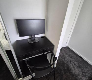 Newstead House | Private Bedroom & Bathroom in an Amazing Shared Brisbane Apartment