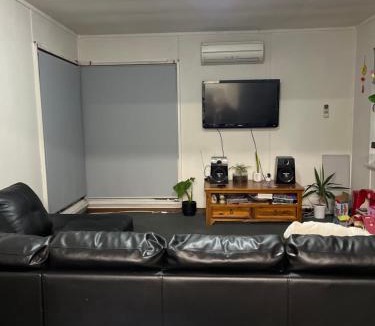 Warrane House | Private Double Room close CBD & Airport