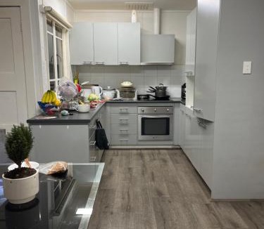 Warrane House | Private Double Room close CBD & Airport