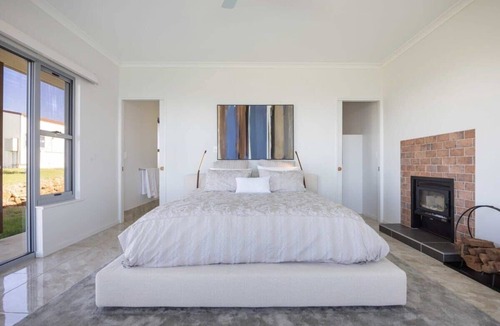 Bald Knob House | Private Estate - Heated Pool!