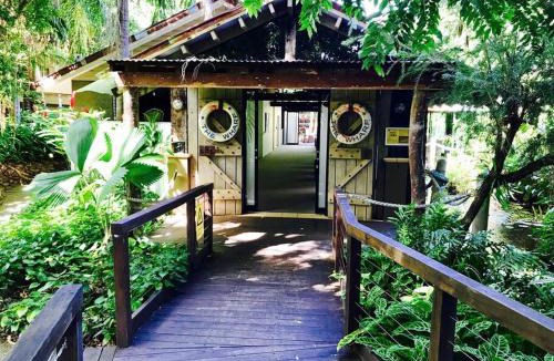 Port Douglas Apartment | Private Hotel Studio Apartment - Full Kitchen