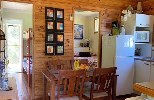 Cedar Pocket House | Private lakes/Gardens/Sunsets/Kayak/Fire pit/Gazebo on water/BBQ/Swim/EV charge