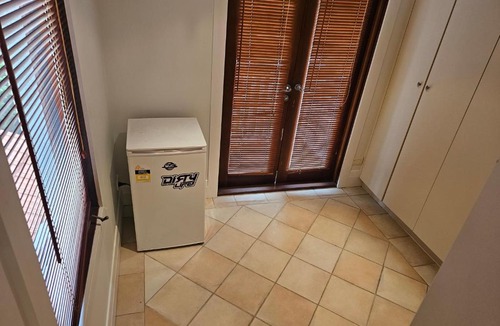Manly House | Private Manly Suite, Walk to Beach & Wharf