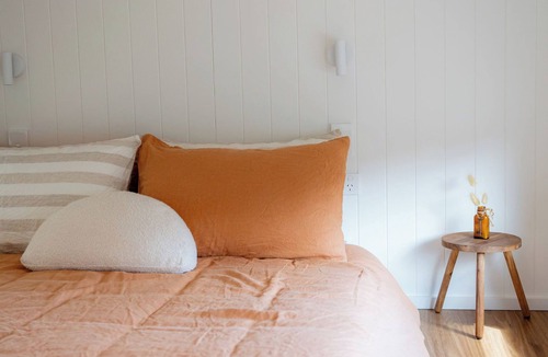 Overland Corner Bed & Breakfast | Private Murray River Retreat with Outdoor Bath & Fire Pit | Parcoola