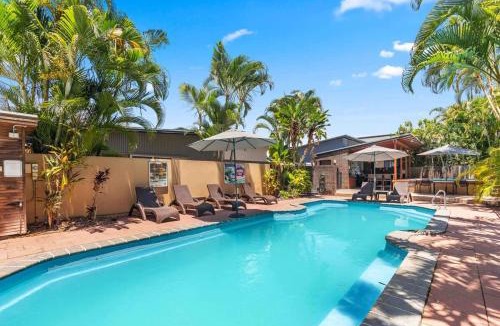 Urangan House | Private Poolside Villa