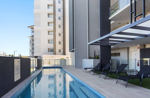 Birtinya Apartment | Property Vine - Waterline