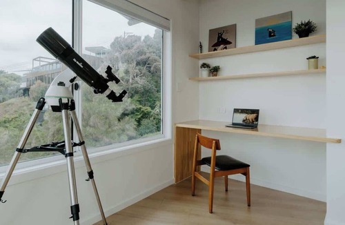 Frankston House | Pudding's Home: Seaview Sanctuary at the Beach